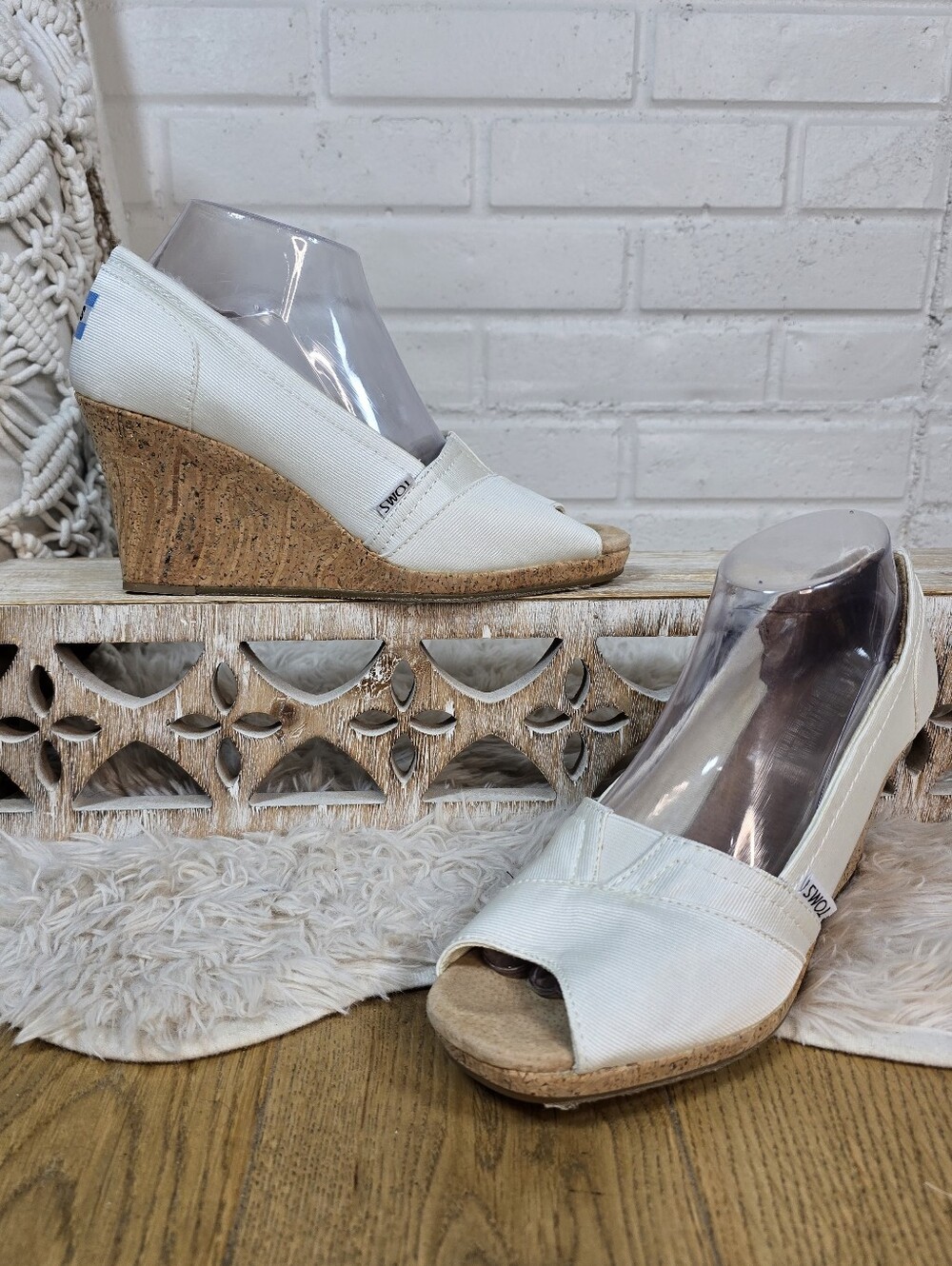 Toms White Satin Cork Wedge Peep Toe Sandal 9.5